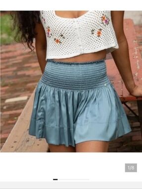 Natural Life Daisy Blue Smocked Waist Skort Flowy Mini Skirt Shorts Boho M
